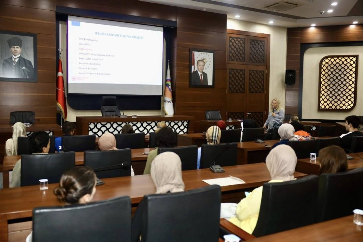 Körfez Belediyesi´nden Meme Kanseri Farkındalık Semineri	