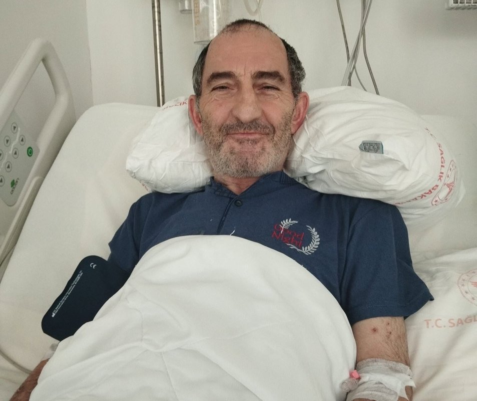 Gazeteci ve Sunucu Ali Çınar Hayatını Kaybetti