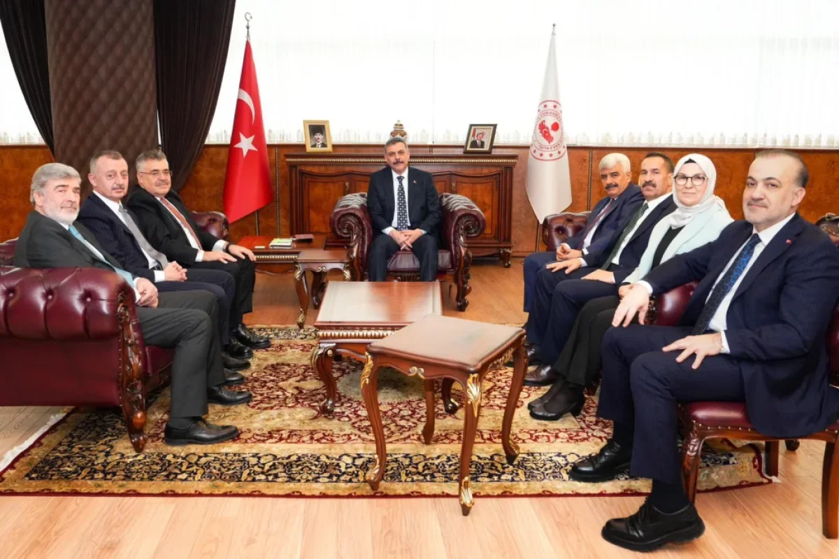 Kocaeli heyetinden İçişleri Bakanı Çiftçi’ye ziyaret