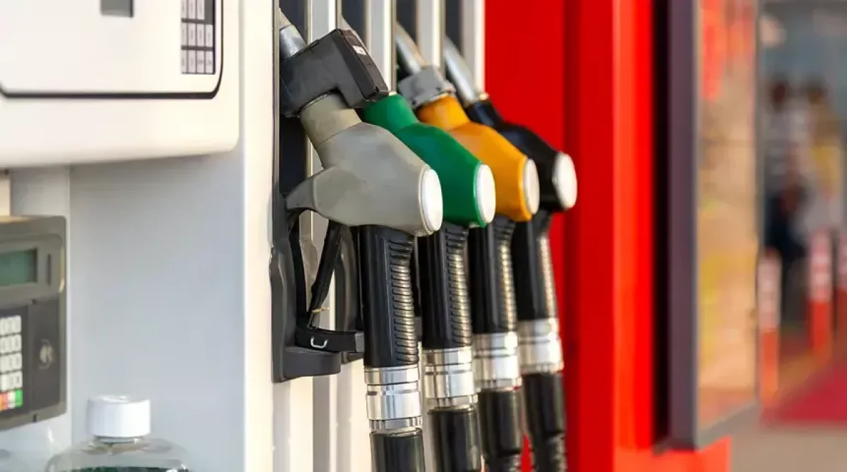 Motorine Büyük İndirim! Litre Fiyatı 4 Lira Düştü