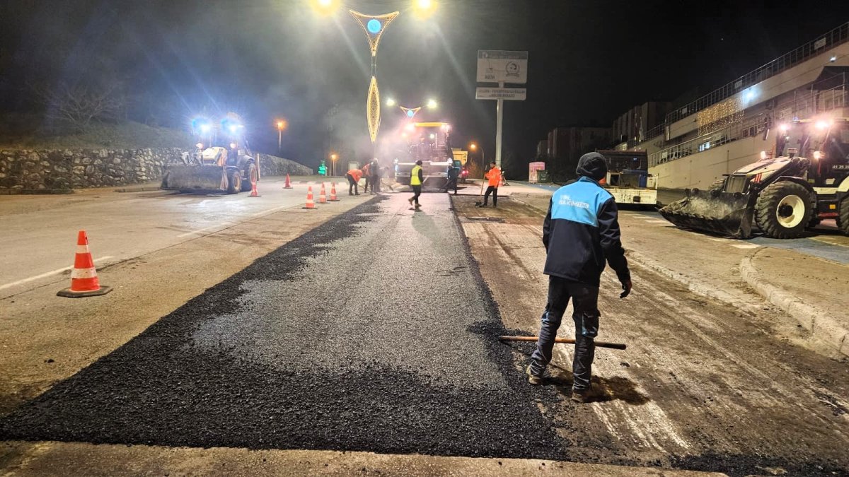 Büyükşehir’den yoğun asfalt mesaisi