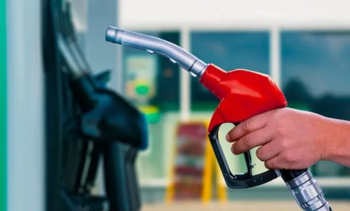 Benzin ve Motorine Yeni Zamlar Geliyor!