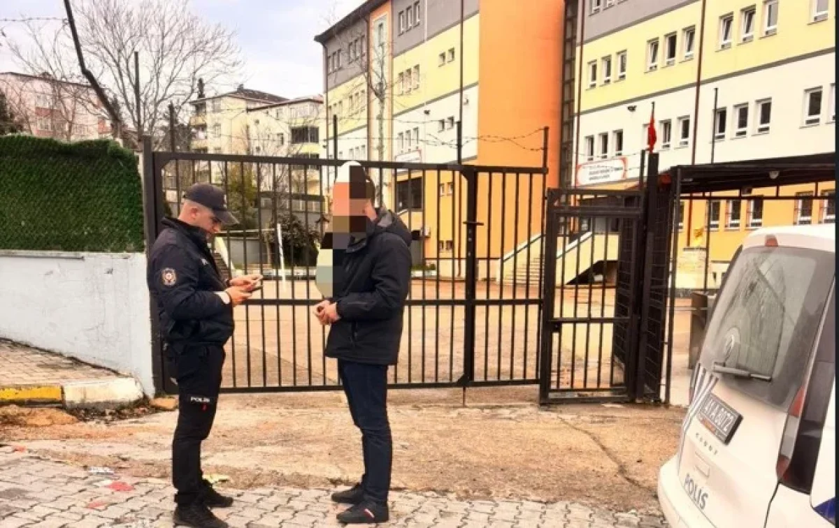 Okullarda güvenlik en üst seviyede! Her okula iki polis!