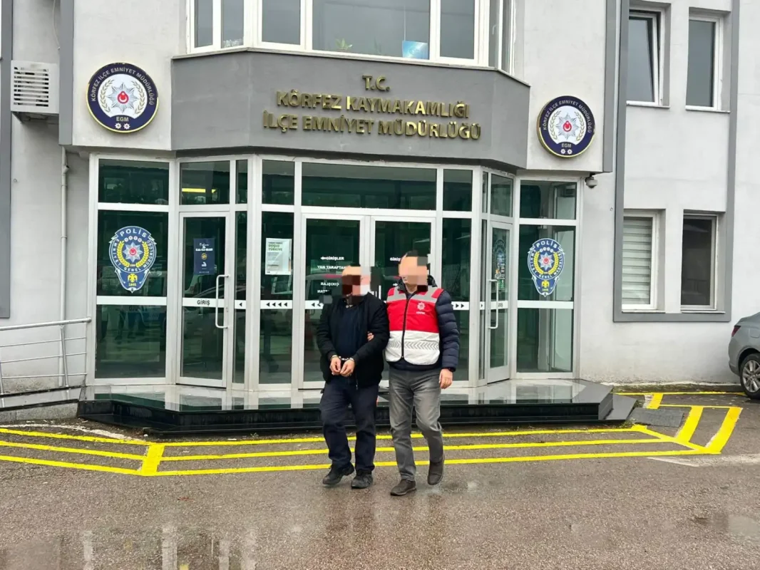 Kocaeli’de banka kartı dolandırıcısı yakalandı!