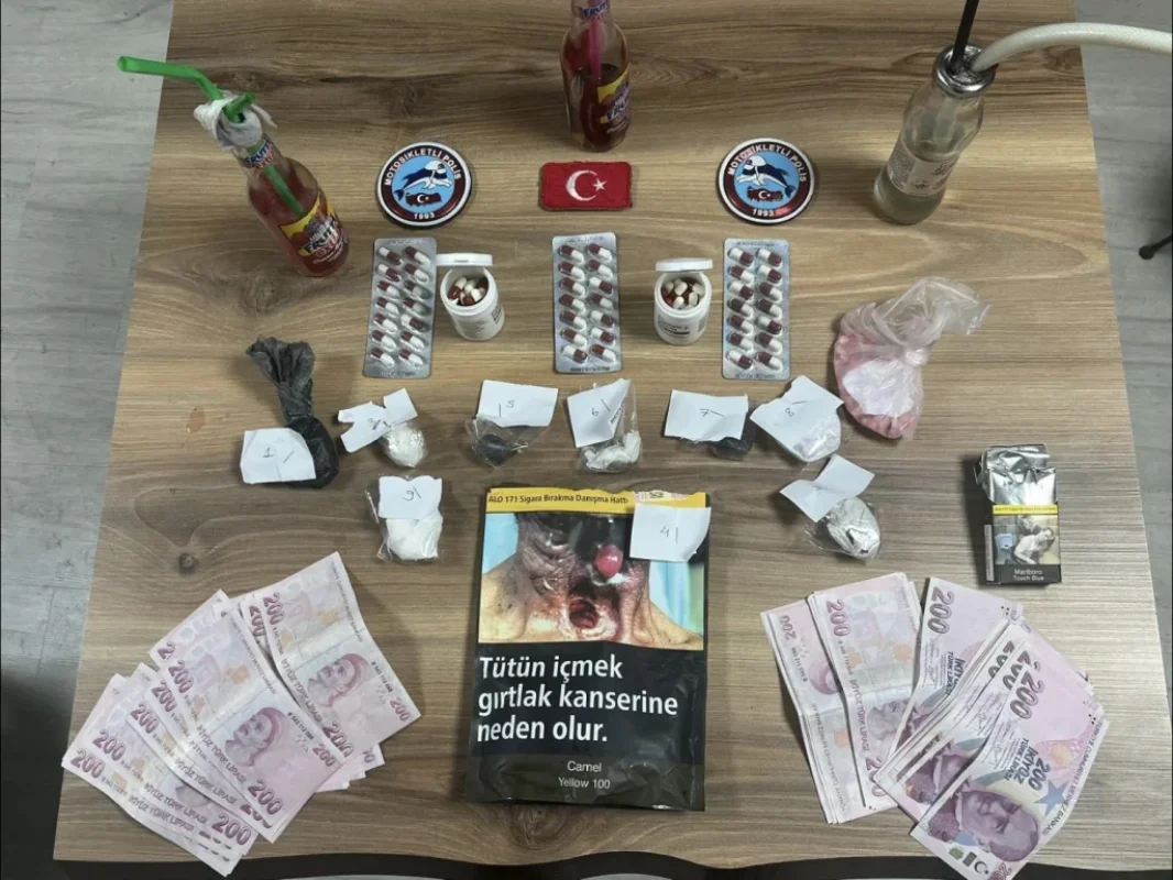 İzmit’te uyuşturucu ve sahte para operasyonu!