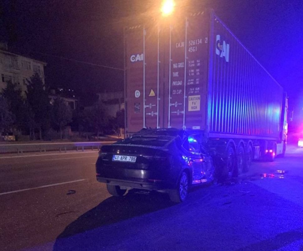 Baba ve Oğul Feci Kazada Hayatını Kaybetti