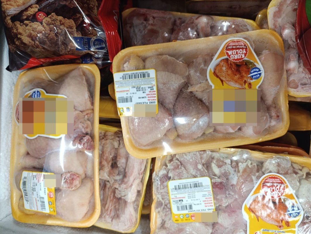 İzmit’te markette satılan tavuk ürünleri tepki çekti