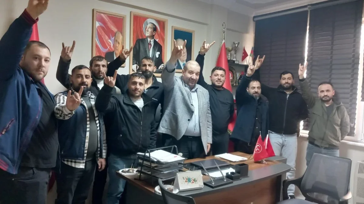 MHP Körfez İlçe Teşkilatı Sahada: Köylerden Esnafa Yoğun Mesai